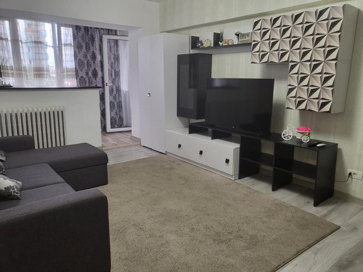 Apartament Cu 3 Camere Chiar In Inima Capitalei Bucarest Exterior foto